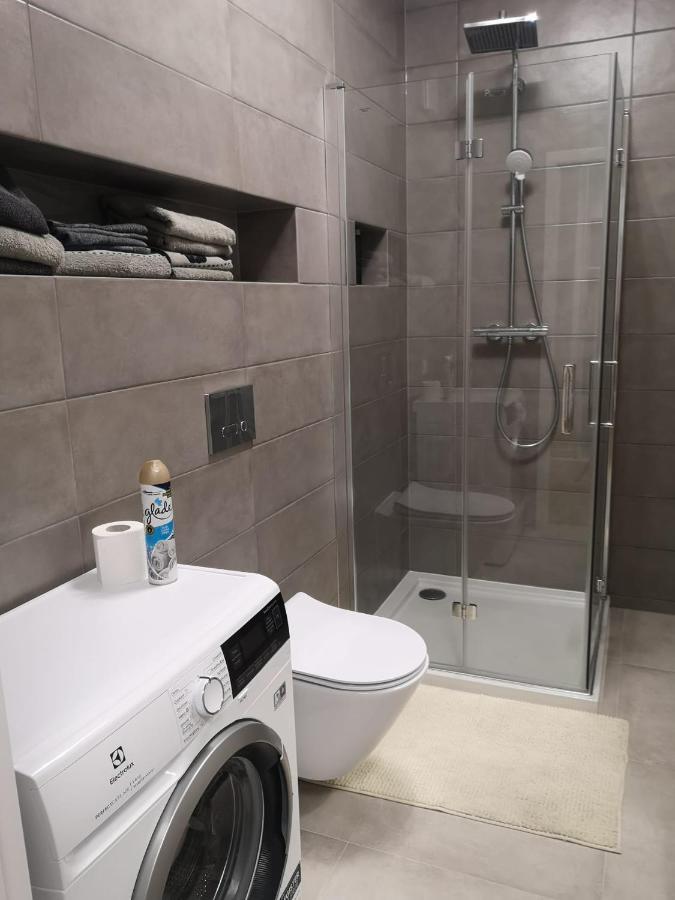 Nowoczesny Apartament Na Promenadach Wroclawskich Exterior foto